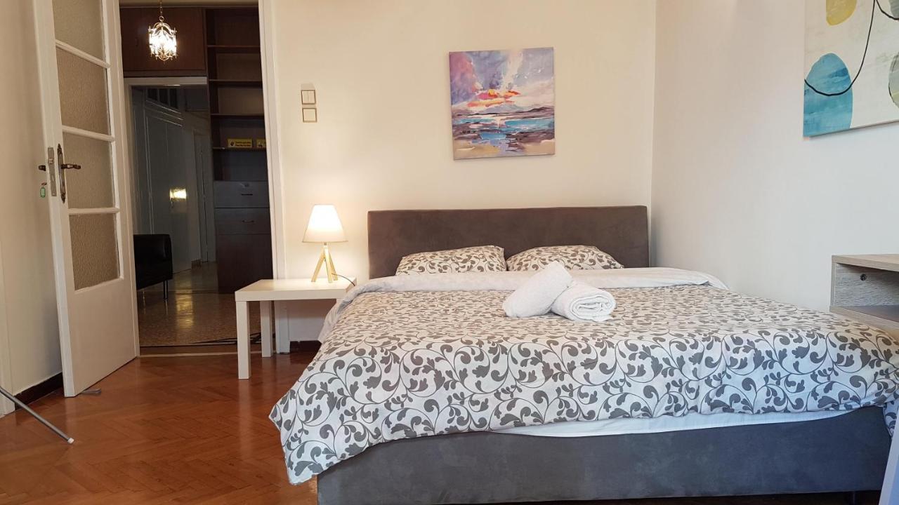 Teal Apartment - Athens Center, 4 Bd, 2 Bath Kültér fotó