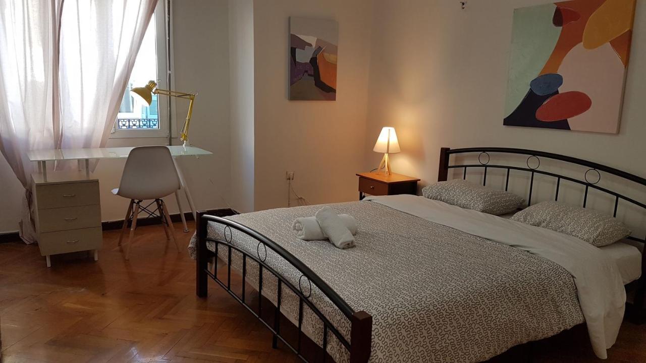 Teal Apartment - Athens Center, 4 Bd, 2 Bath Kültér fotó