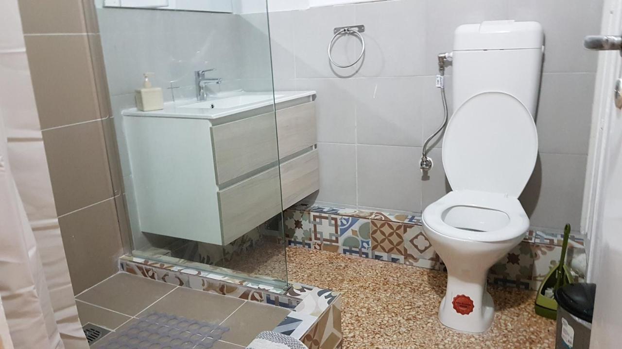 Teal Apartment - Athens Center, 4 Bd, 2 Bath Kültér fotó